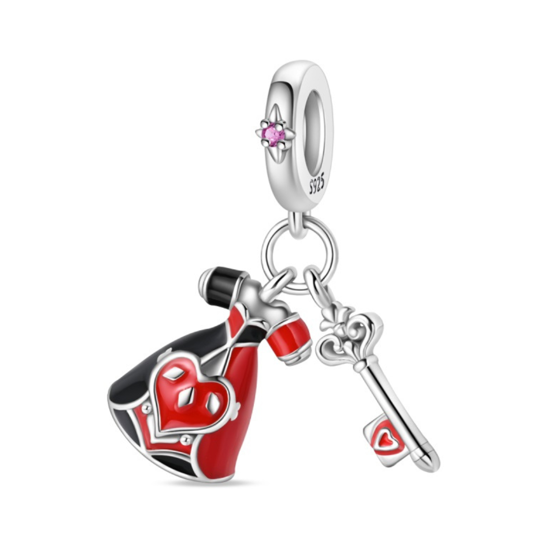 Disney Alice in Wonderland Queen of Hearts Dangle Charm
