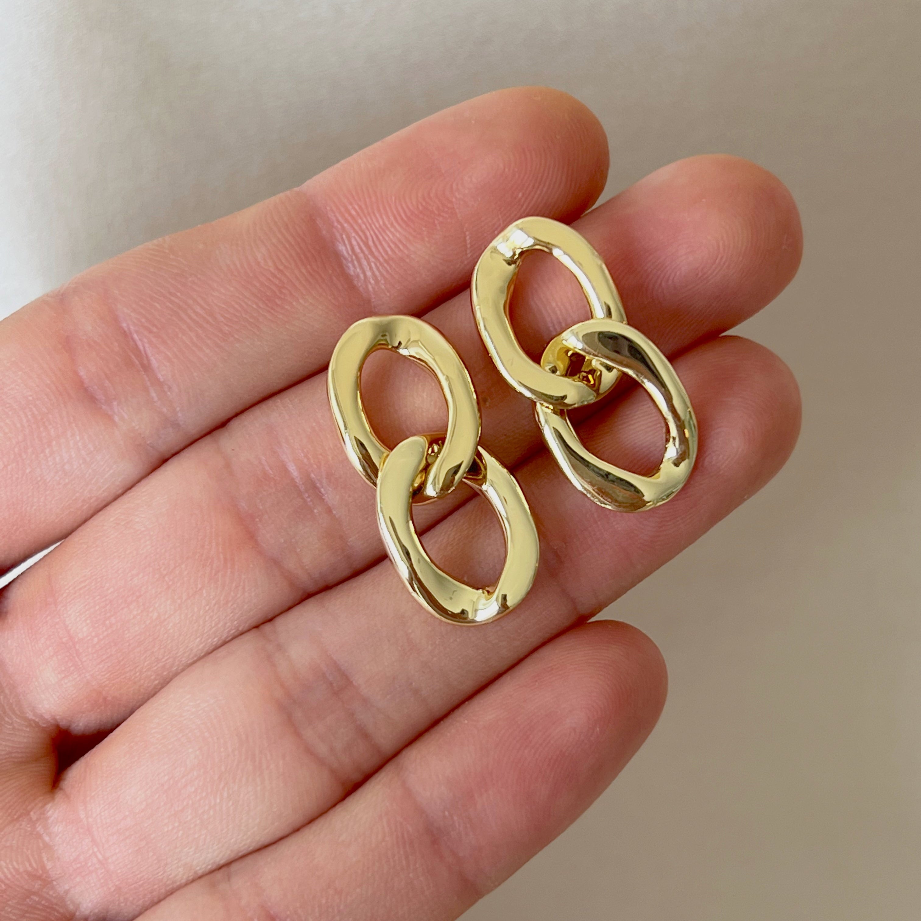 Leya Earrings