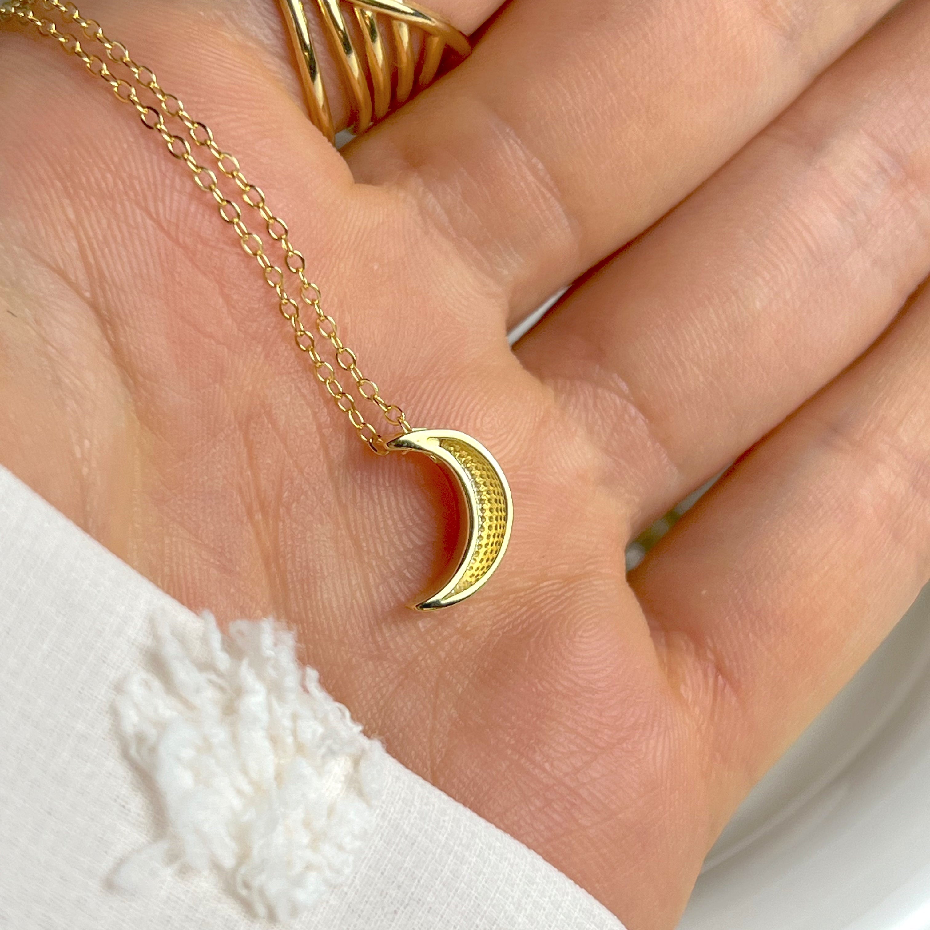 Luna Necklace